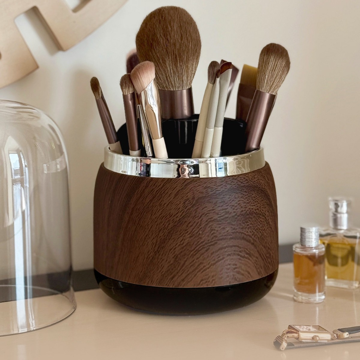 Organizador de brochas de maqu - Luxury Skincare And Makeup Brands reseña y precio